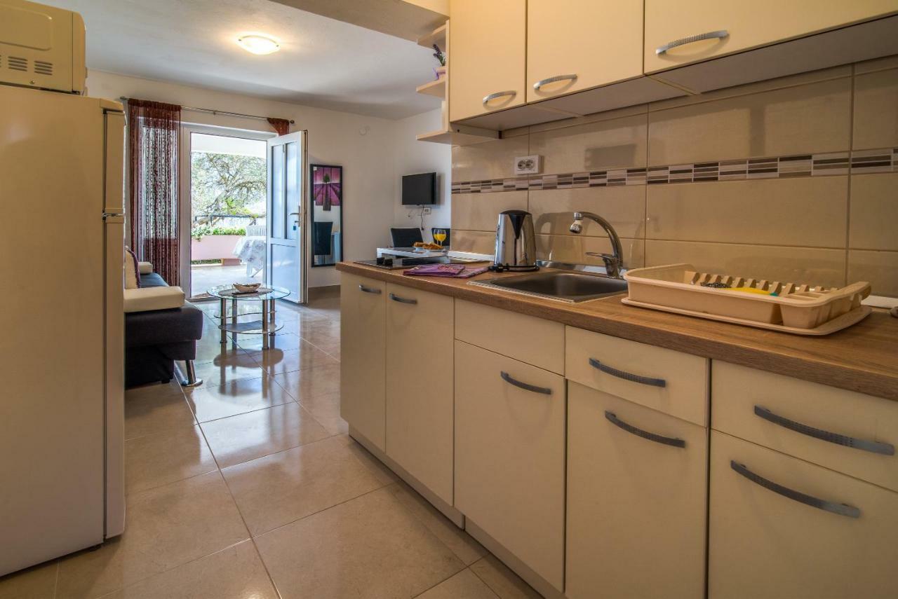 Apartments Braut Krk كرك المظهر الخارجي الصورة